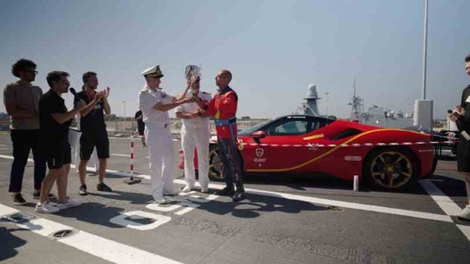 Fabio Barone, record di velocità con una Ferrari SF90 Stradale su una nave