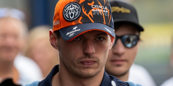 Verstappen furioso in radio: "Strategia di m****". La dura risposta del team Red Bull