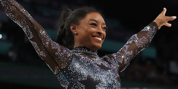 Simone Biles e il body con cristalli alle Olimpiadi: il prezzo è senza senso