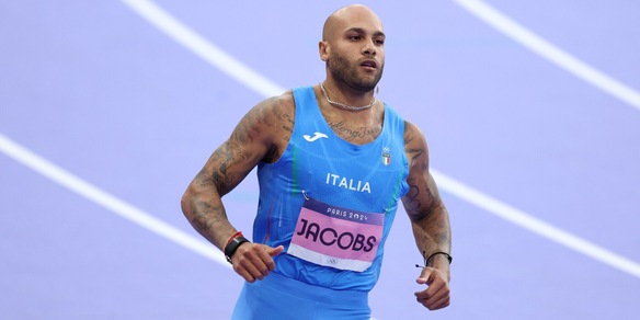 Olimpiadi, finale 100 metri: Lyles vince l'oro, Jacobs chiude quinto