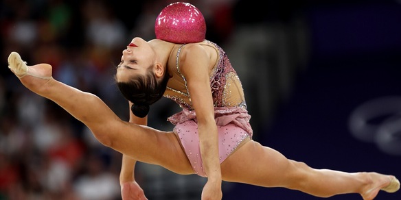 Olimpiadi rivivi la diretta: ritmica, Raffaeli e Baldassarri in finale. Tutte le gare