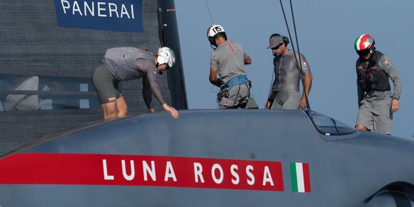 Vuitton Cup, Luna Rossa sfiderà American Magic in semifinale