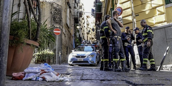 Dramma a Napoli: morta la giovane turista colpita alla testa da una statua