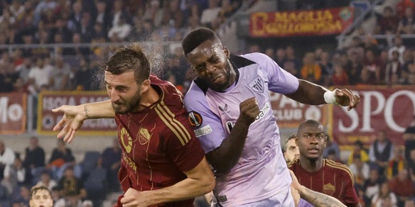 Moviola Roma-Athletic Bilbao: non è rigore quello di Cristante