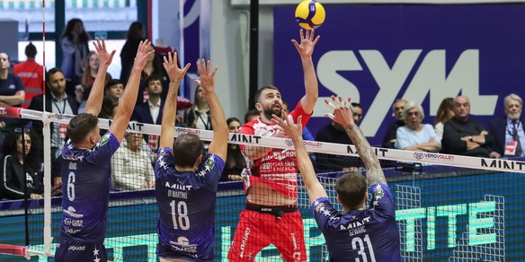 Piacenza passa a Monza in tre set