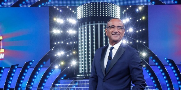 Sanremo 2025, nuovo annuncio in diretta di Carlo Conti: cosa ha svelato su Cattelan