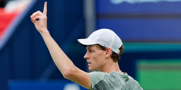 Sinner numero uno a fine anno: Alcaraz ha una sola chance dopo il ko di Shanghai