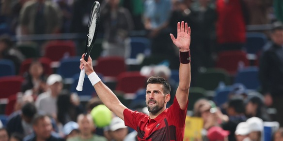 Atp Shanghai, Djokovic in semifinale: Mensik ko in tre set