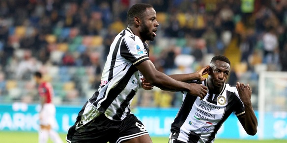 L’Udinese batte il Cagliari e vola al terzo posto: decidono i gol di Lucca e Davis