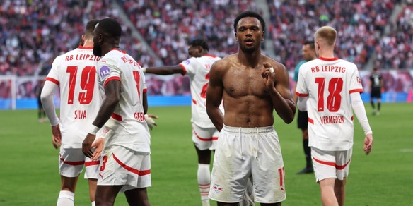 Bundesliga: il Lipsia vince e allunga in vetta, Leverkusen fermato a Brema