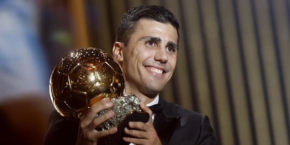 Rodri vince il Pallone d’Oro: Ancelotti miglior allenatore, rivivi la diretta