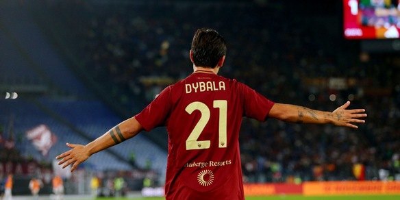 La notte da leader di Dybala: il bacio, il gol e le frasi ai compagni