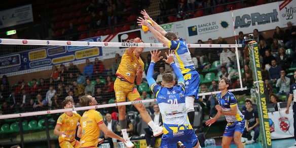 Cuneo supera Acicastello al tie break