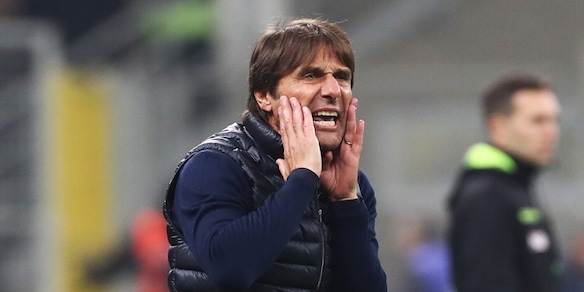 Conte dopo Inter-Napoli: "Il Var interviene quando gli conviene! È inaccettabile". Rivivi la diretta