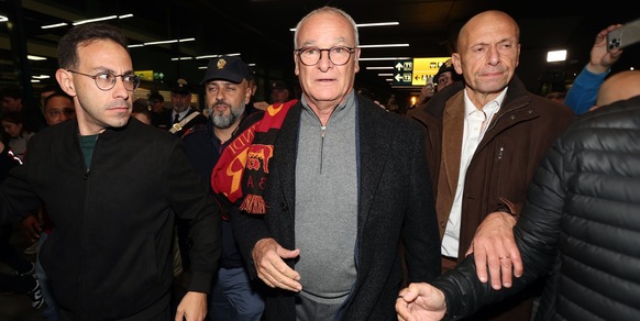 Roma, Ranieri atterrato a Fiumicino: tutti i video e le foto dell’arrivo dell’allenatore