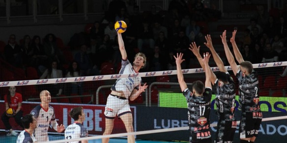 Vittorie per Civitanova, Milano e Monza