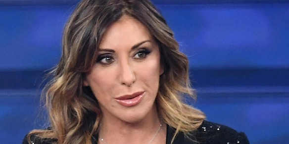 Sabrina Salerno, dopo il tumore spavento in viaggio: "Abbiamo rischiato"