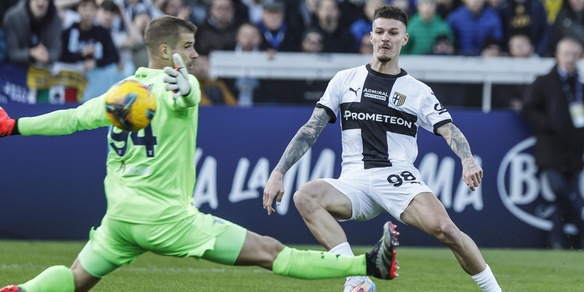 Parma-Lazio: il tris degli emiliani ferma i biancocelesti. Rivivi la diretta