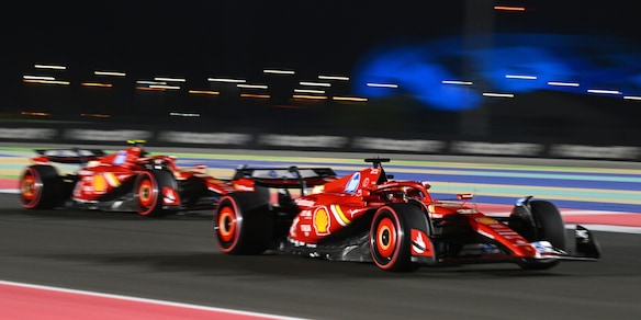 Gp Qatar, Leclerc eroico: è secondo e tiene in corsa la Ferrari. Rivivi il LIVE