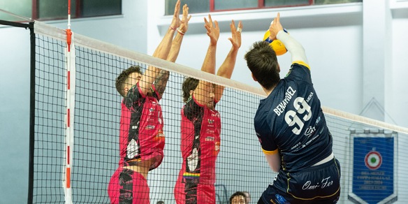 Prima vittoria di Palmi, Brescia ad un punto dalla Tinet