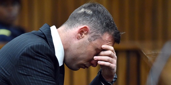 Pistorius frequenta una sosia della donna che ha ucciso: “È ancora pericoloso”