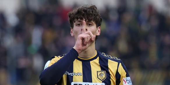 La Juve Stabia batte il Cesena ed è quarta in B. Cremonese bloccata dalla Samp