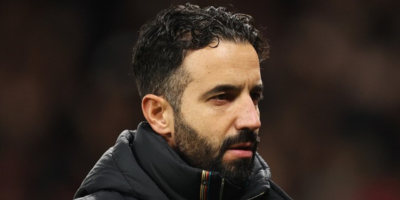 United, crisi nera: terzo ko di fila, Zirkzee fischiato. Frena ancora il Chelsea