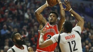 Butler ferma i Raptors, Hood stende Lebron