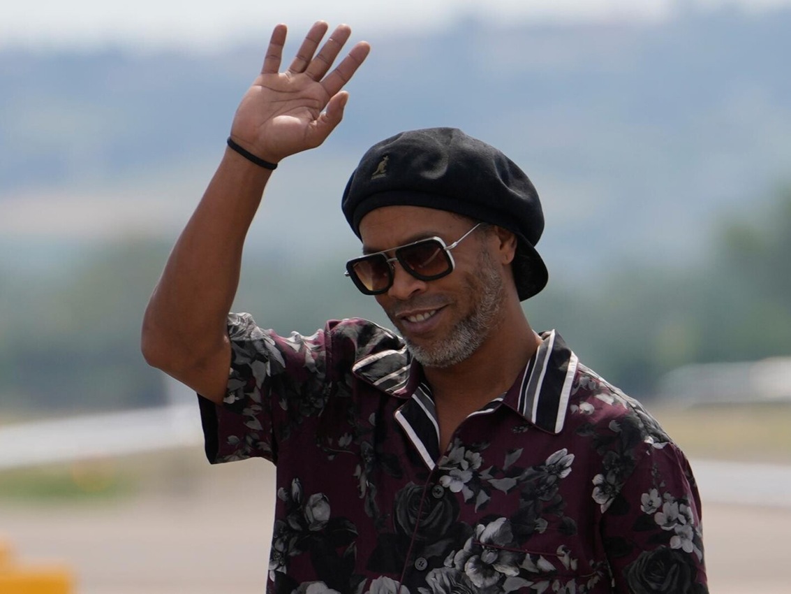 Ronaldinho è arrivato a Ravenna: "Sono venuto qui per entusiasmare, mi hanno convinto..."