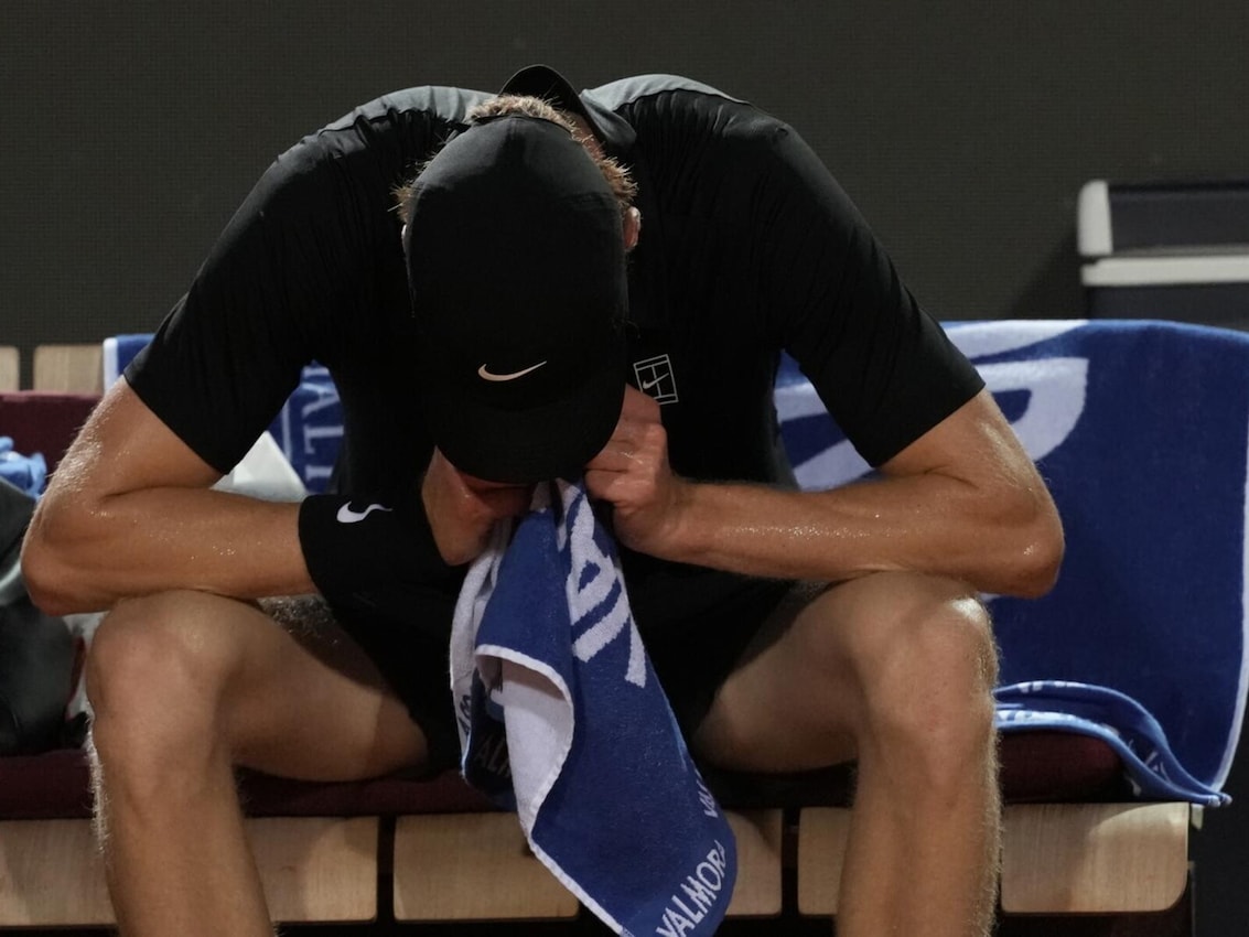 Sinner non giocherà gli Us Open, arriva l'annuncio ufficiale: "Triste e deluso, devo ancora recuperare dal problema al ginocchio"