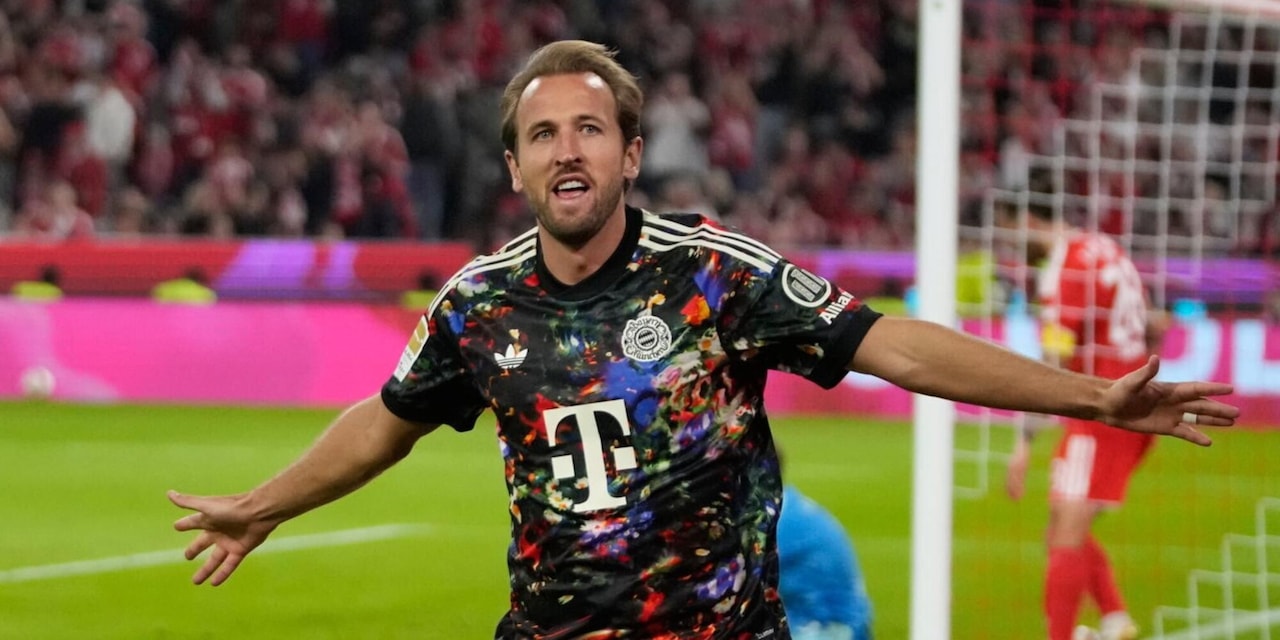 Kane da record e tripletta di Olise, il Bayern Monaco travolge l'Unione Berlino: 7-0 e vetta momentanea