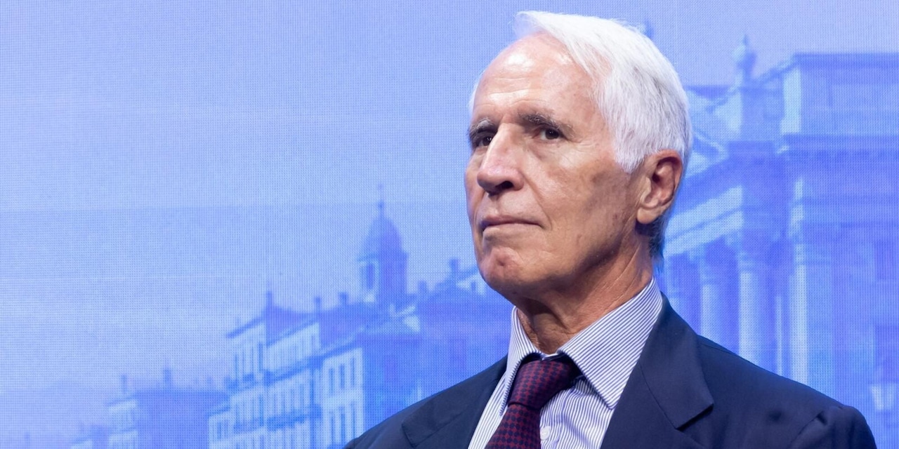 Per Mazzola bandiere a mezz'asta e minuto di silenzio. Malagò: "Ho un dolore profondo"
