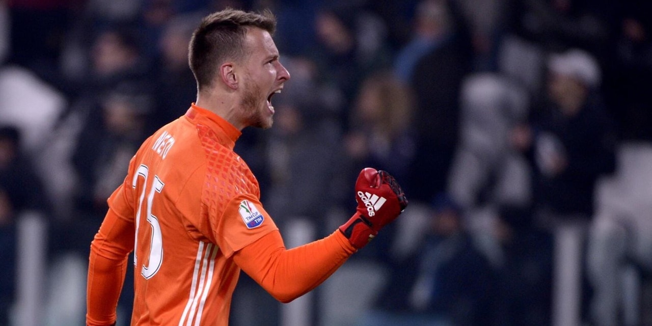 Juve, riecco Neto: il portiere è sbarcato a Caselle, sarà lui il vice di Vicario