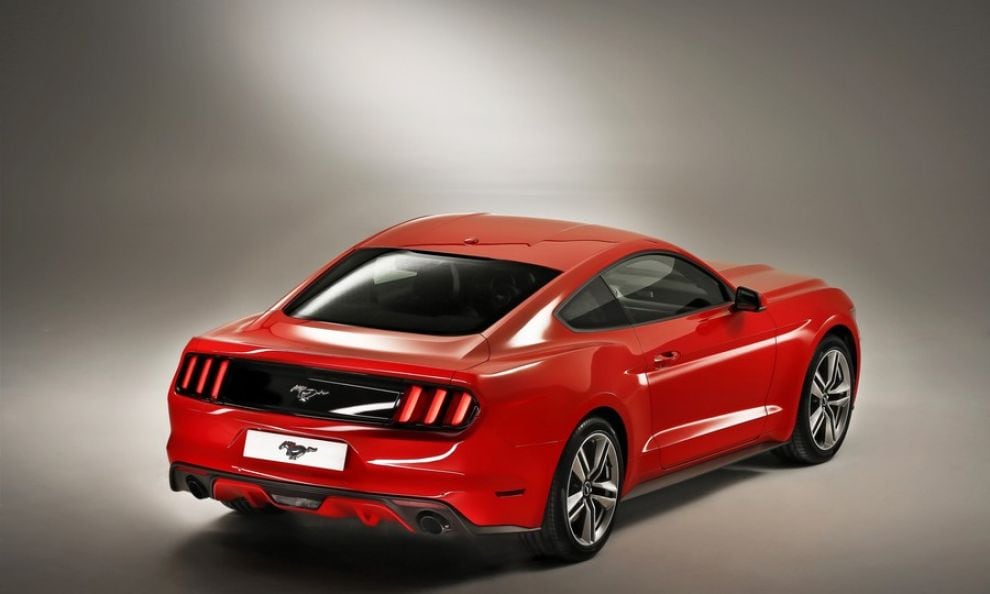 Nuova Ford Mustang aperti gli ordini, è "pony mania"