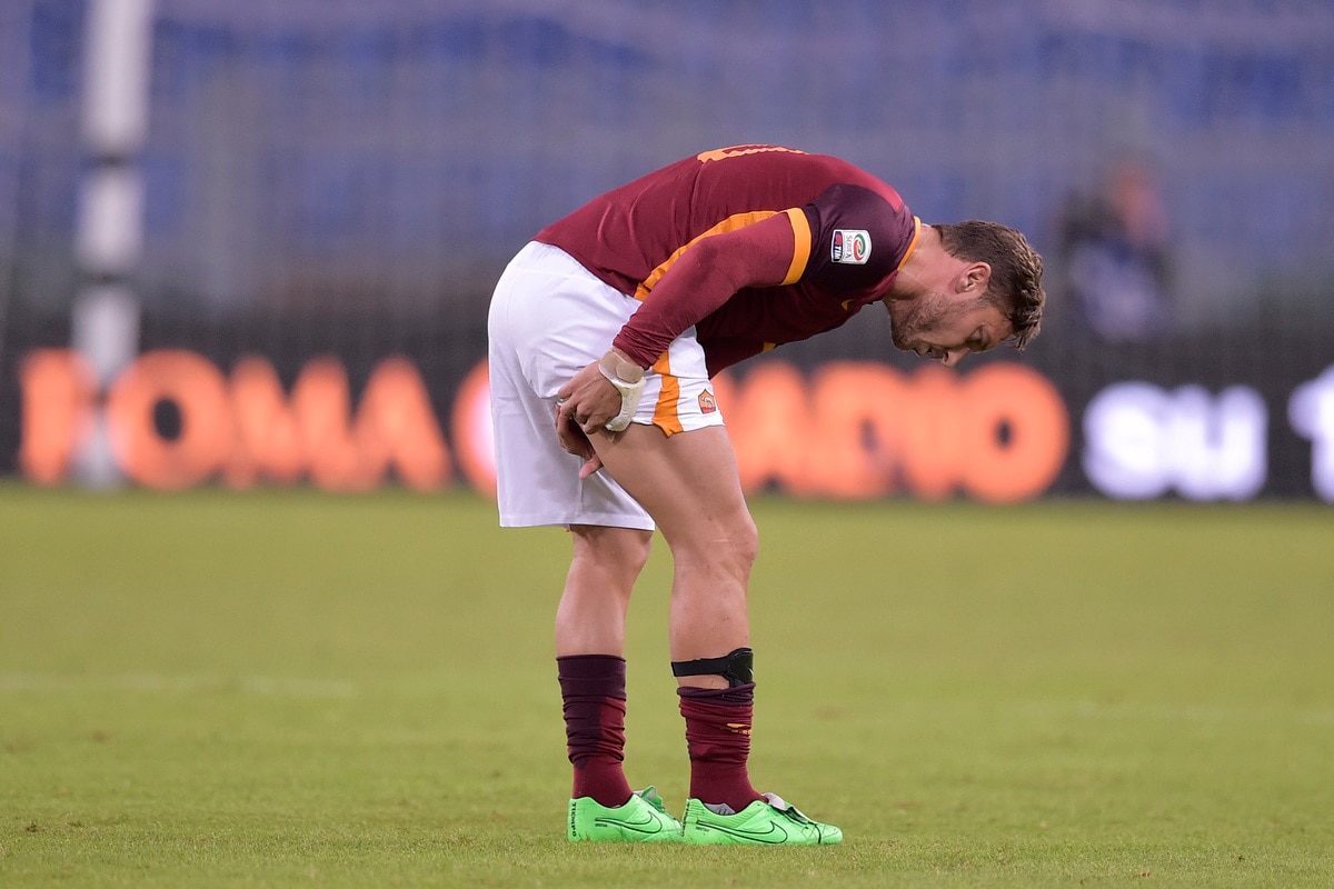 Totti, compleanno amaro: panchina e poi l'infortunio