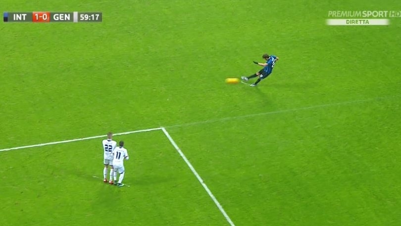 Inter-Genoa: la fotosequenza della punizione vincente di Ljajic