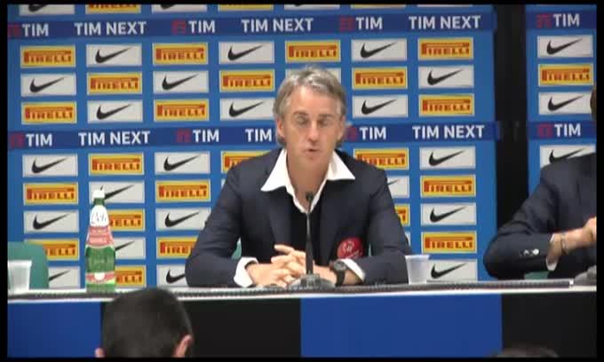 Mancini: "Abbiamo giocatori che possono ricoprire diversi ruoli"