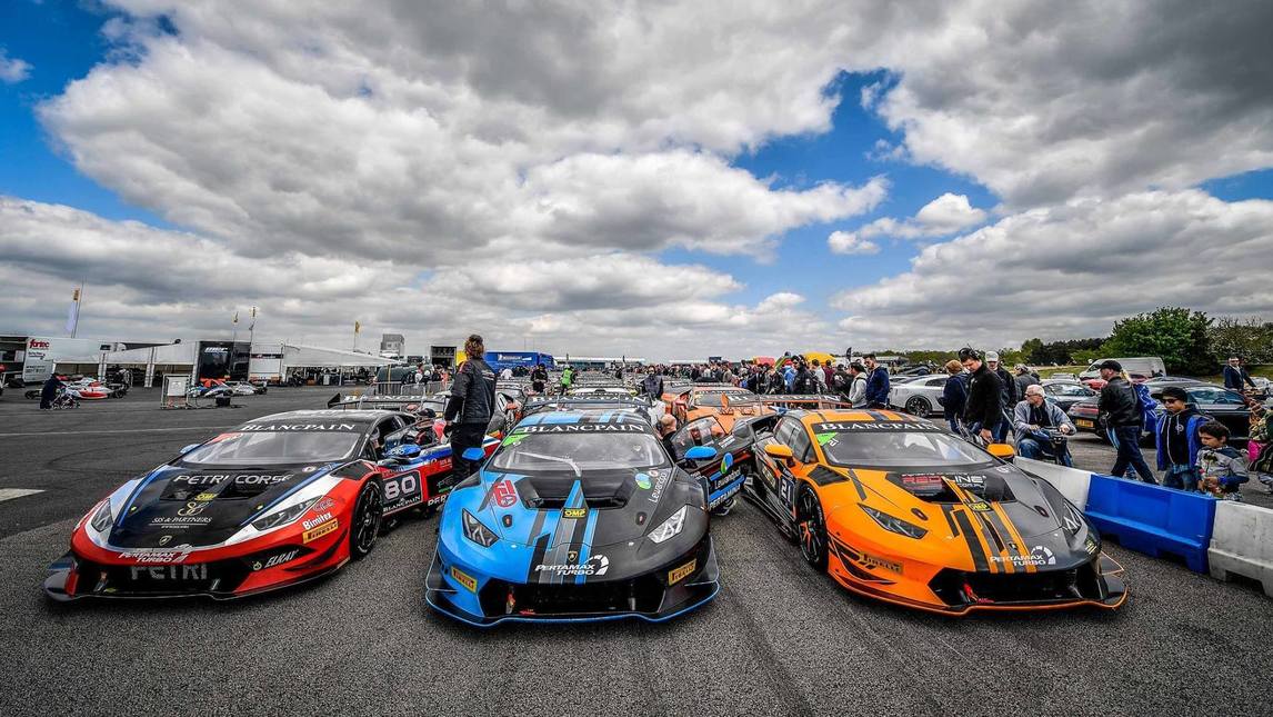 Lamborghini Super Trofeo, l'uragano ha travolto Silverstone