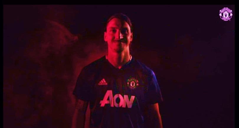 Manchester United, ecco Ibrahimovic: «It's Zlatan time»