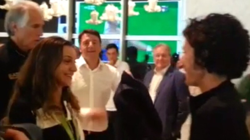 Olimpiadi Scherma, Fiamingo bacia Renzi: «Ho una fame...»