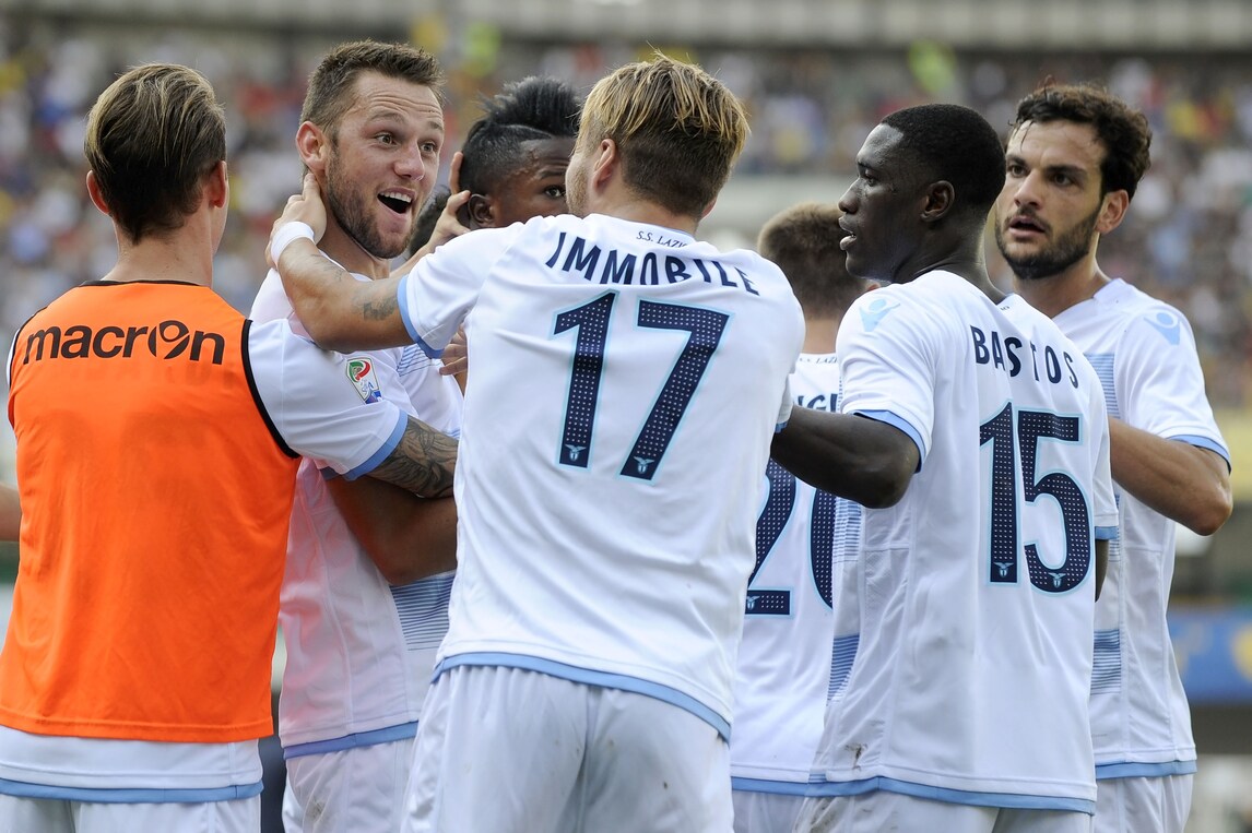 Serie A, Chievo-Lazio 1-1: prima Gamberini, poi il pareggio di De Vrij