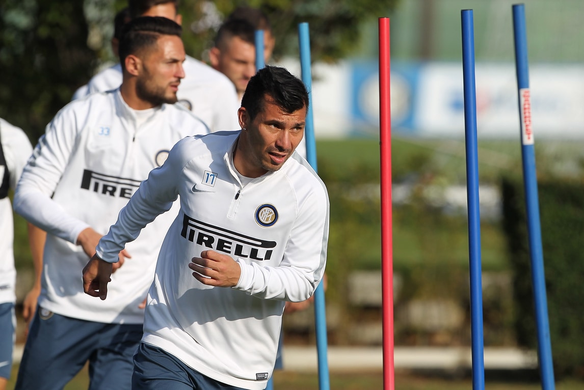 Inter, Icardi si allena coi compagni ad Appiano Inter, Icardi si allena coi compagni ad Appiano