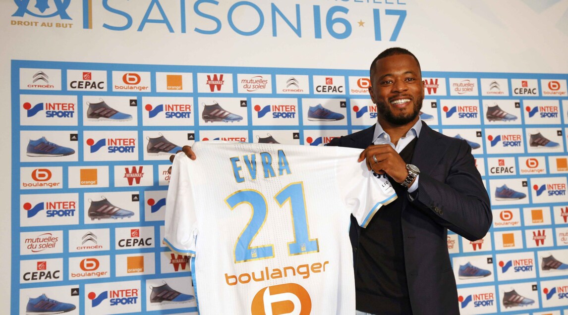 Evra si presenta ai suoi nuovi tifosi dell'Olympique Marsiglia