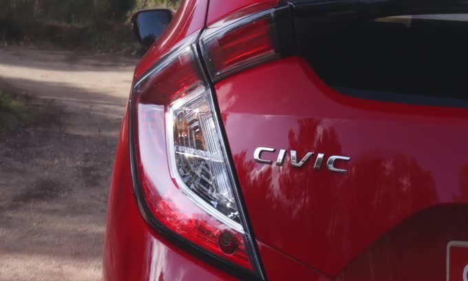 Honda Civic, buona la decima!
