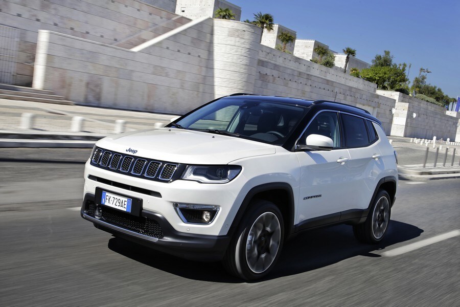Jeep Compass: foto e prezzi