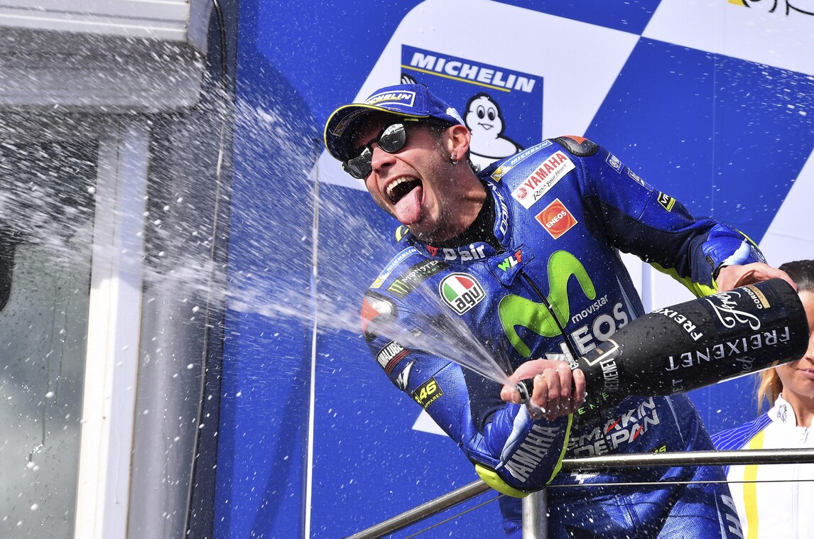 Australia, trionfa Marquez. Esulta anche Valentino Rossi