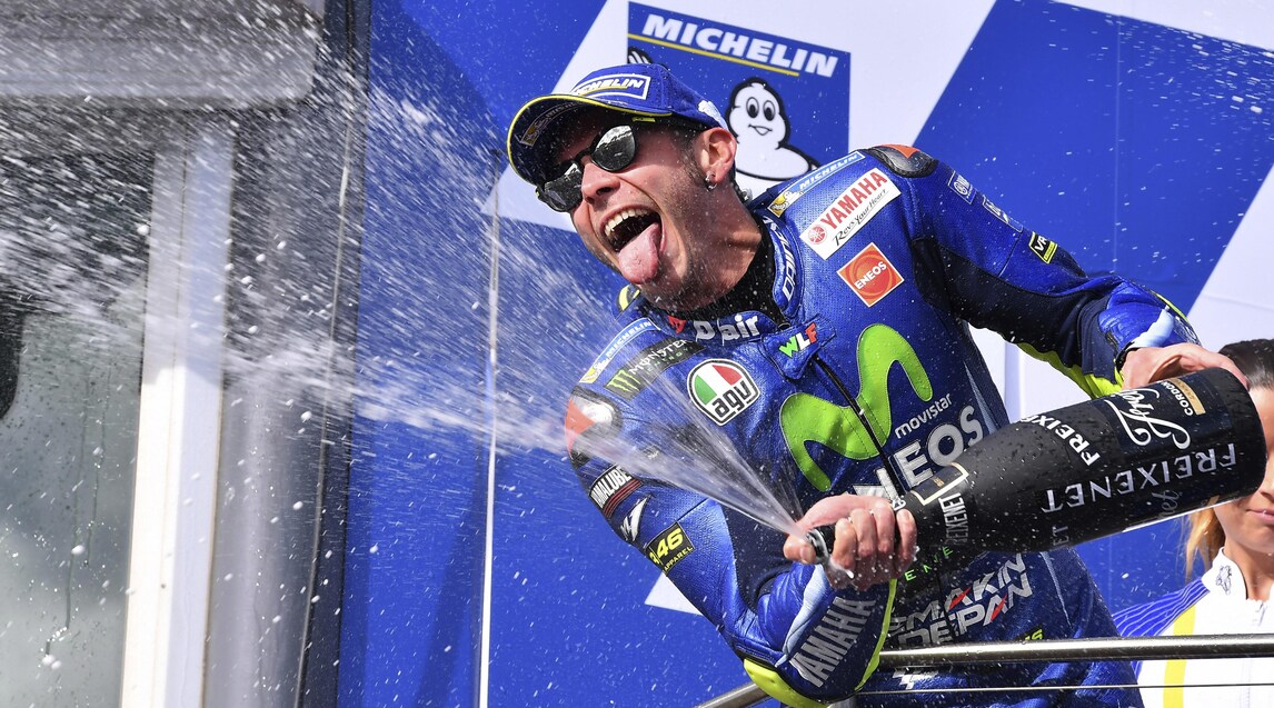 Australia, trionfa Marquez. Esulta anche Valentino Rossi
