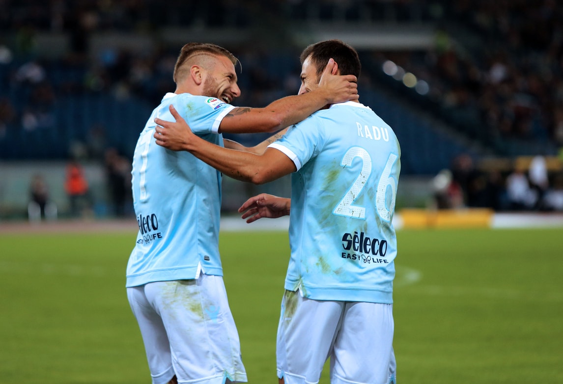 Lazio-Cagliari 3-0, doppietta di Immobile e Inzaghi riaggancia la Juventus