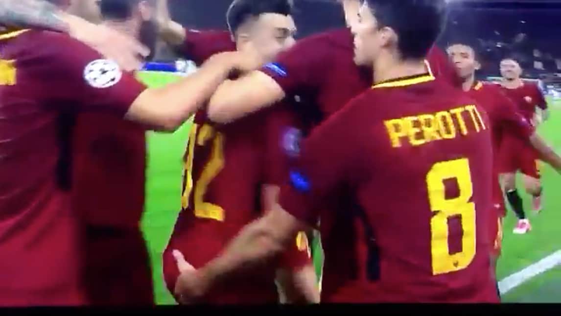 Perotti, curiosa esultanza: il dito è in fuorigioco