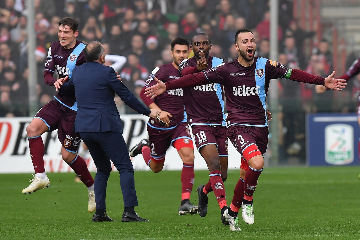 Festa Salernitana con Vitale, il Foggia va ko